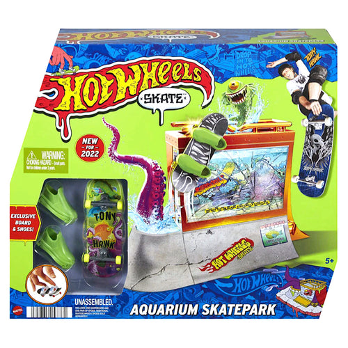 Hot Wheels Skate Aquarium Skatepark With 1 Fingerboard & Skate Shoes Playset