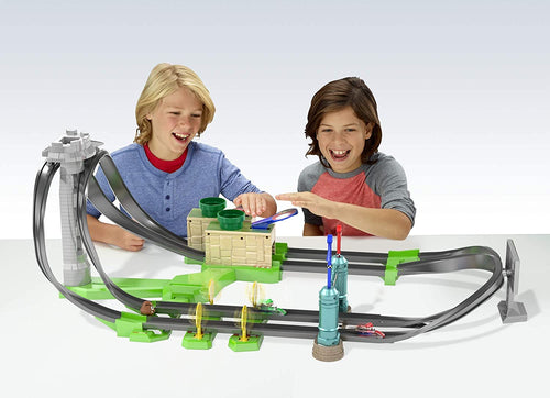 Hot Wheels Mario Kart Circuit Lite Track Set