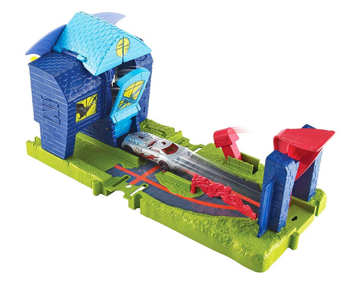 Hot Wheels City Bat Manor Attack Playset